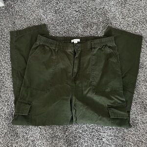 Aeropostale Dark Green Cargo Pants